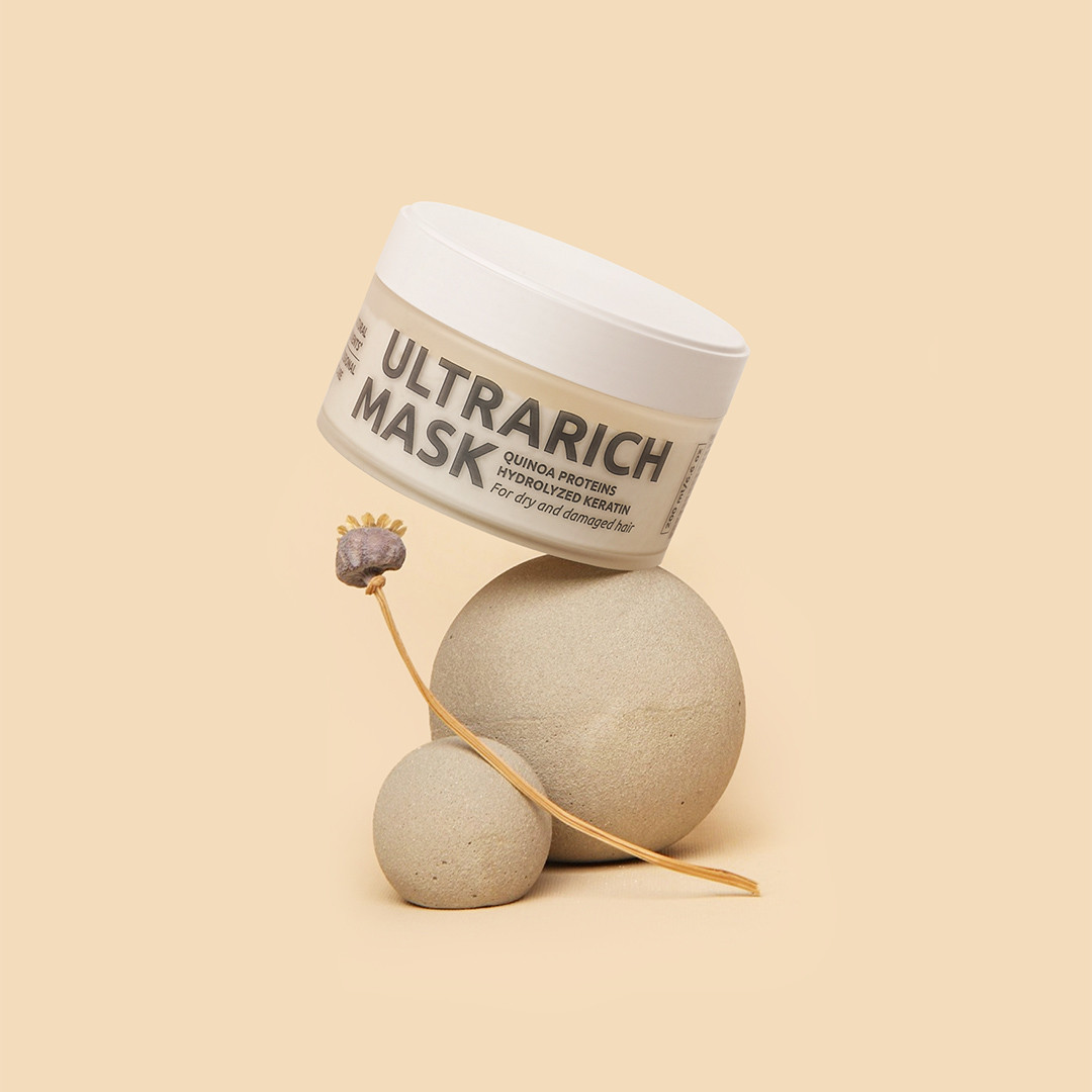 MASKA REGENERUJĄCA ULTRARICH DO WŁOSÓW SUCHYCH I ZNISZCZONYCH