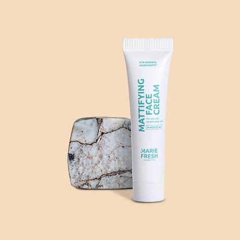 Матувальний крем Mattifying face cream 8  мл