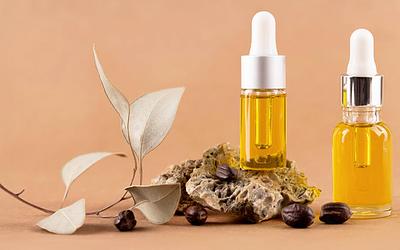 Гідрофільна олія для обличчя: що це і як користуватись