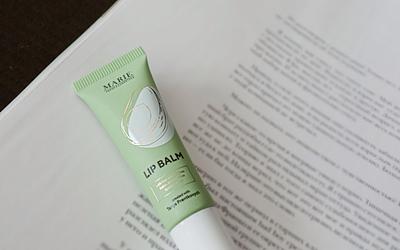 Як зробити об'ємні губи без ін'єкцій?