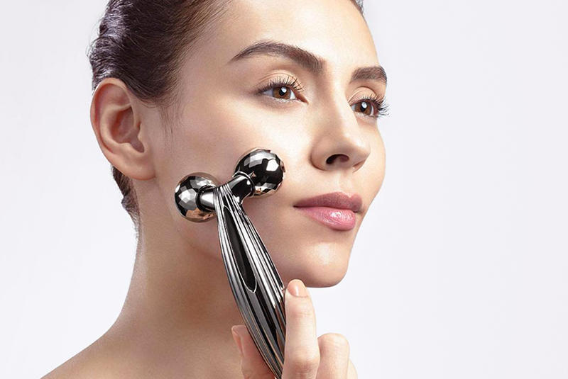 Виграйте масажер ReFa CARAT FACE До 6 річниці Marie Fresh!