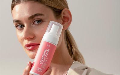 Натуральна косметика для чутливої шкіри: ключ до здорового вигляду