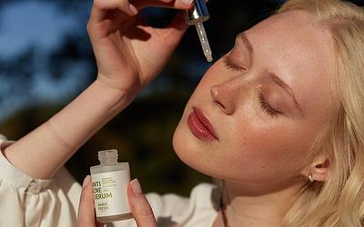 Цераміди в натуральній косметиці: збереження бар'єру шкіри для гладкого та здорового вигляду