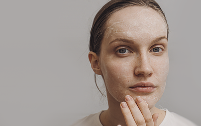 Сезон пілінгів відкрито! Маска-пілінг: Очищай. Оновлюй. Сяй!